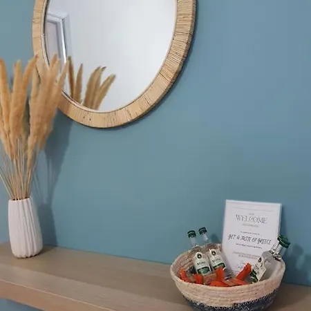 Apartment Poseidon - Stylish Apt. Steps Away From Acropolis